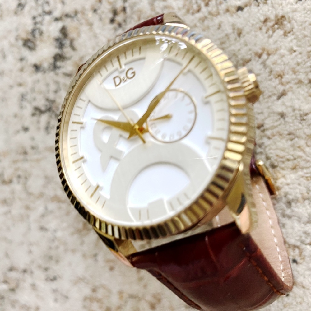 D&G Dolce and Gabbana Gold and Leather Watch
